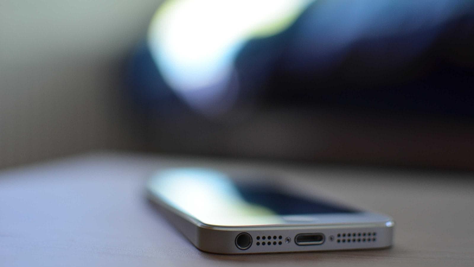 Editorial image accompanying “Asset Tracking Software in 2026: The Quiet System Behind Better Control, Fewer Losses, and Cleaner Operations”